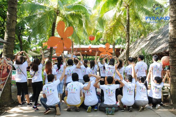 pyramid teambuilding