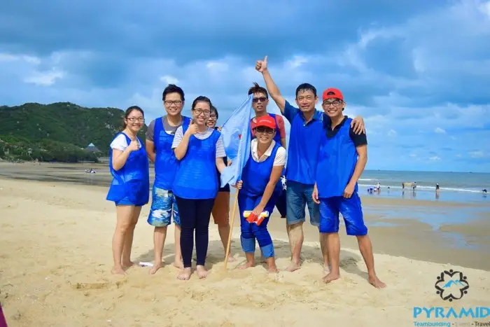 Teambuilding Epinion 2016 – The Color Matrix 3 pyramid-teambuilding