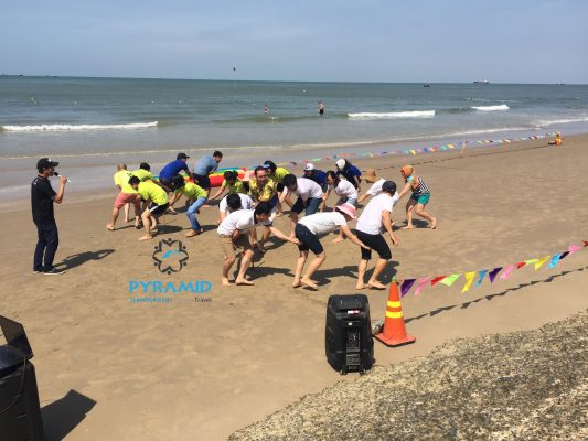pyramid-teambuilding