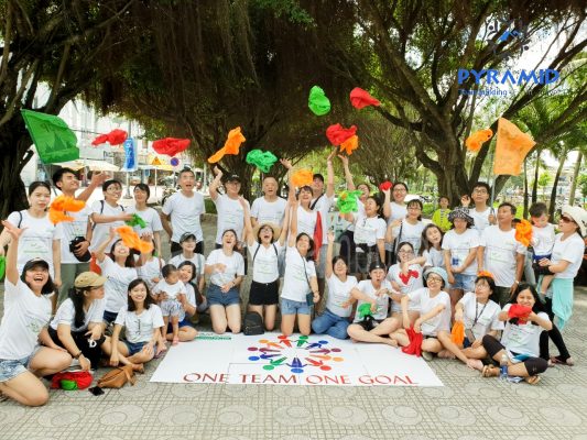 pyramid teambuilding