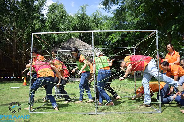 team building xtra-pyramid teambuilding