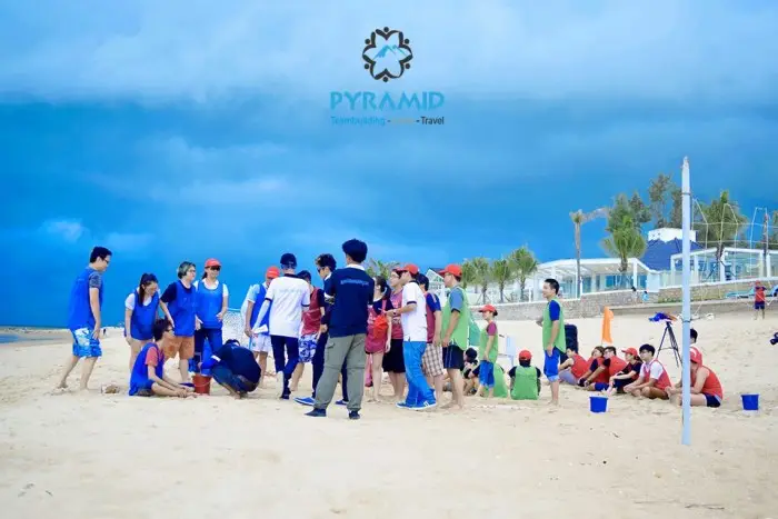 Teambuilding Epinion 2016 – The Color Matrix 2 pyramid-teambuilding