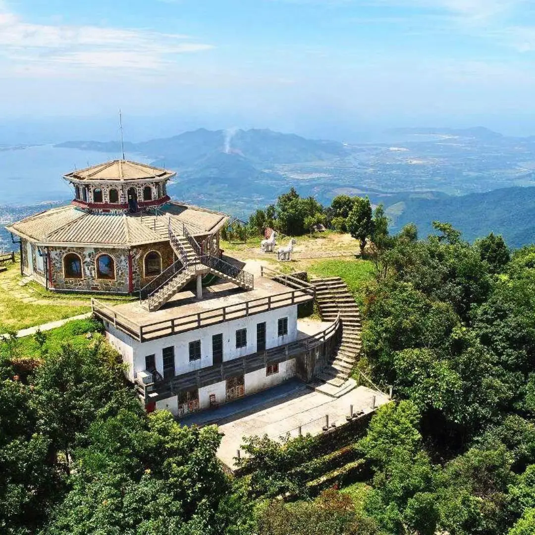 Trekking Bạch Mã Cùng Pyramid trekking bạch mã cùng pyramid