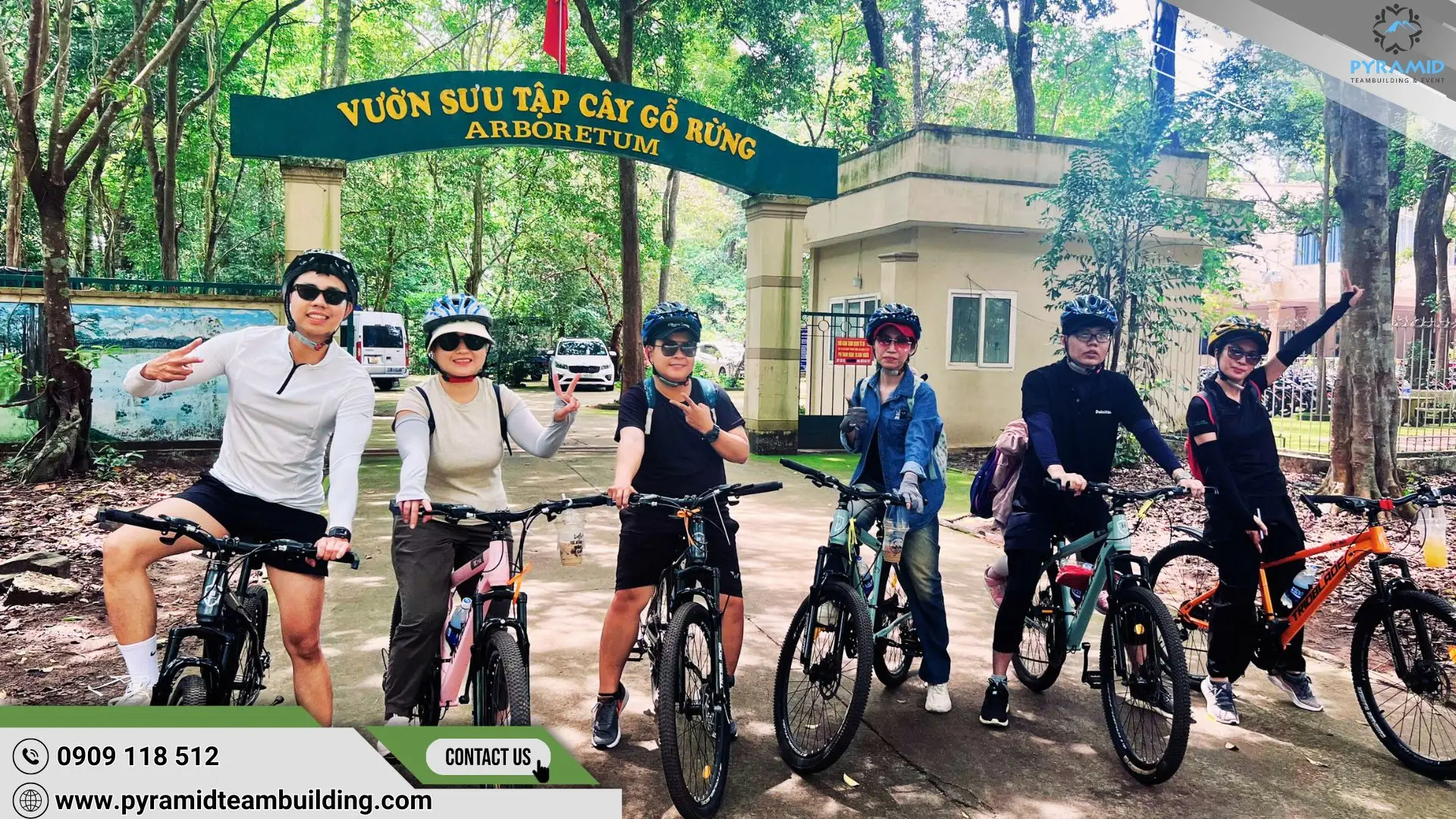 biking together cùng deloitte
